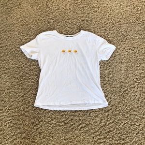 White Brandy Melville Top🤍💛